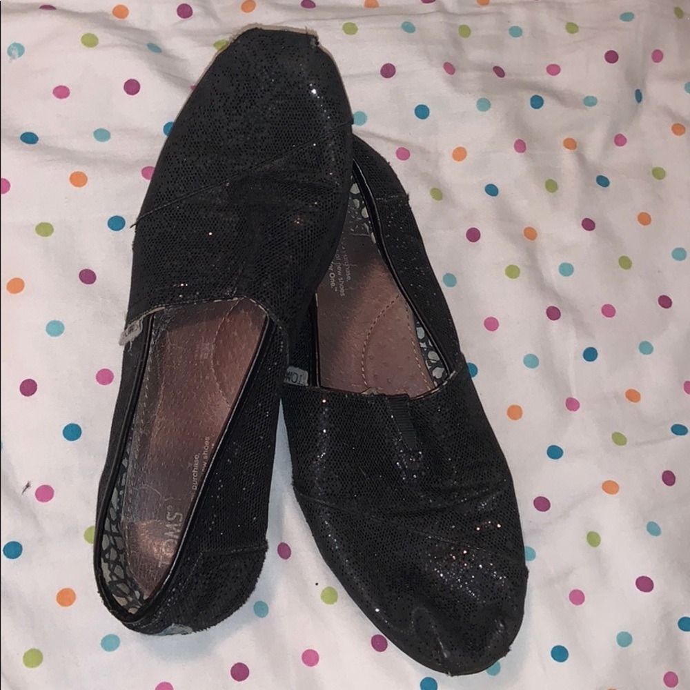 Black sparkly Toms